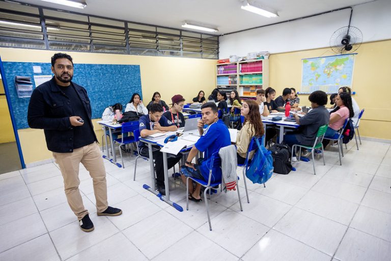 Inscrições para o concurso de professores de SP terminam nesta terça