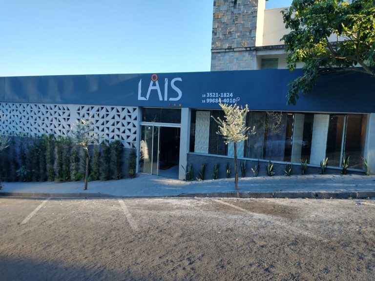 Laís completa 33 anos de atuação nesta sexta-feira