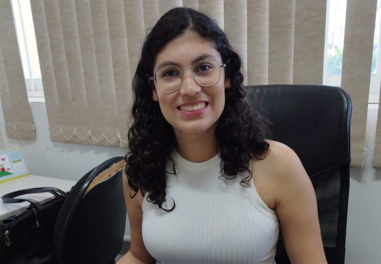 Biblioteca de Adamantina conta com nova bibliotecária