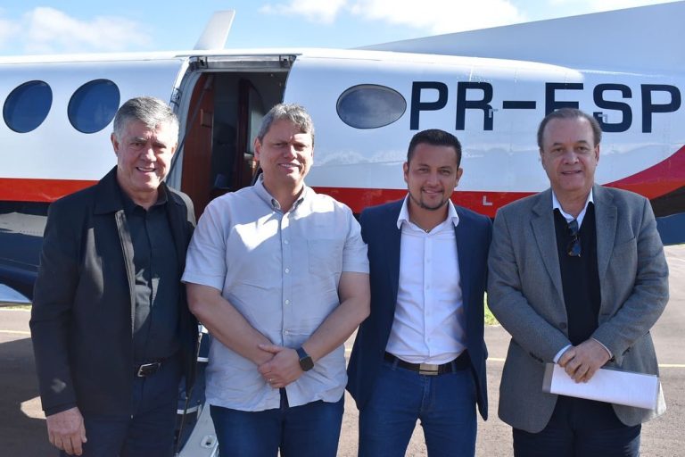 Em Adamantina, governador dá prazo para início da regionalização da saúde