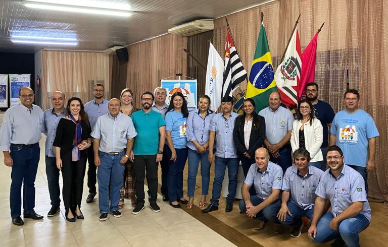 Assistência Social apresenta modalidade Família Acolhedora ao Rotary Club