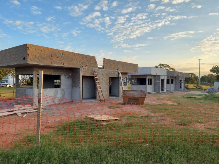 Construção de quiosques no Parque dos Pioneiros atinge 25% de execução