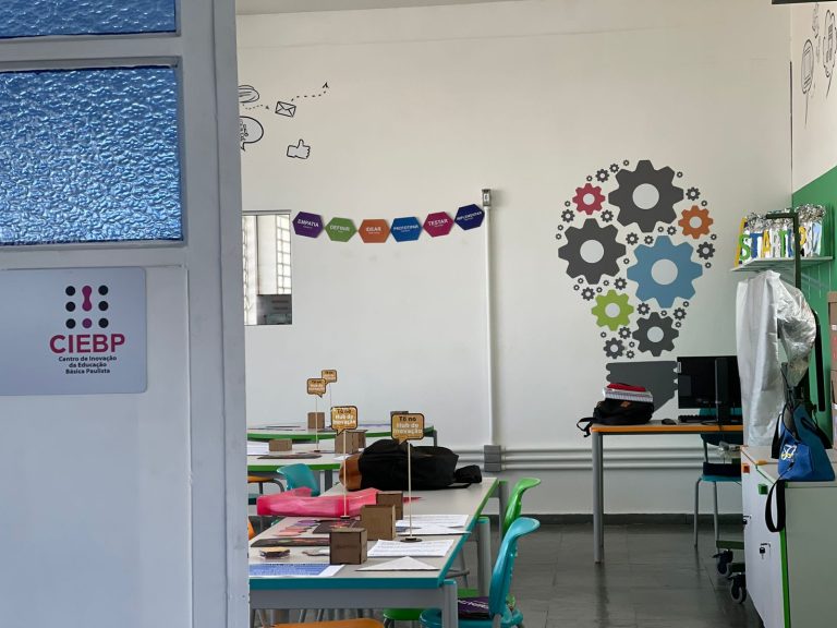 Adamantina ganha equipamento que democratiza acesso de estudantes e professores à tecnologia e inovação