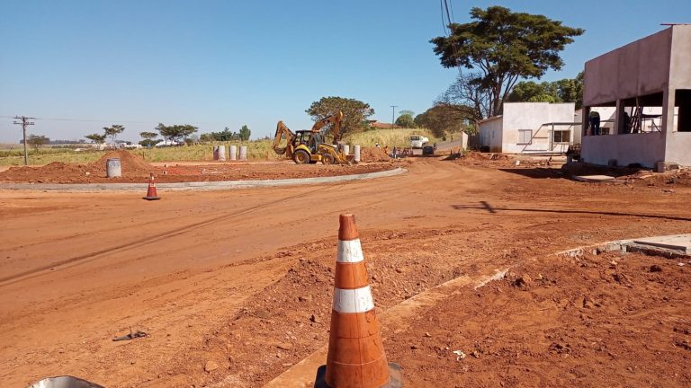 Nova rotatória na estrada José Bocardi exige atenção dos usuários