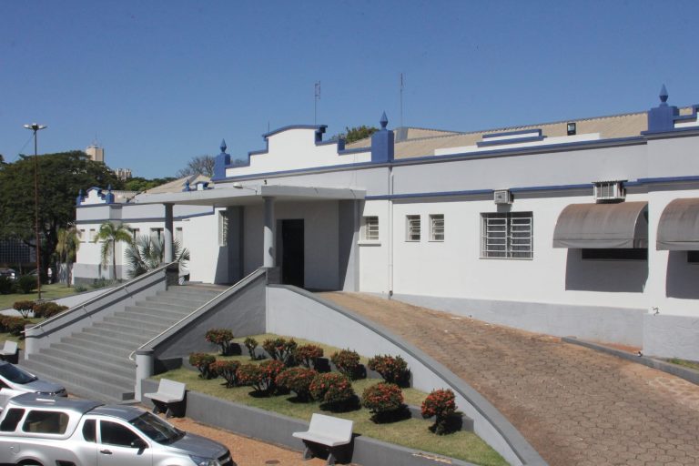 Santa Casa de Adamantina arrecada chocolate e produtos de higiene para as famílias do Jardim Brasil