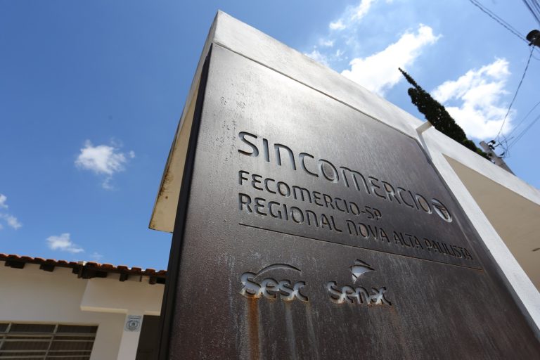 Sincomercio e Sesc cadastram hoje trabalhadores do comércio de Adamantina; ação é gratuita