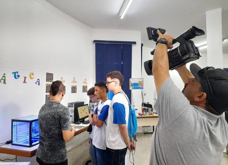 Mostra de Profissões FAI 2023 vai ao ar na TV Band nesta segunda