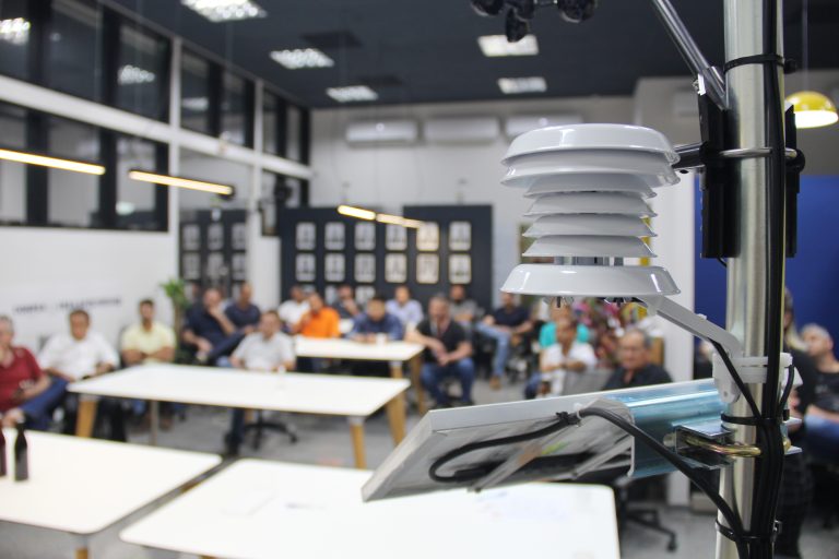 Associação dos Engenheiros entrega quarta estação meteorológica da região de Adamantina