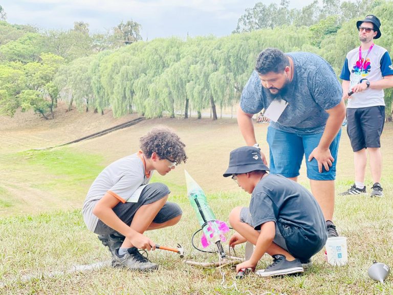 Lançamento de Foguetes