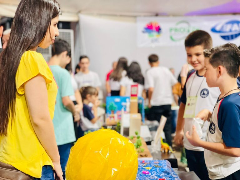 Congressos Científicos 2023 abrem com palestras, apresentações de trabalhos e minicursos