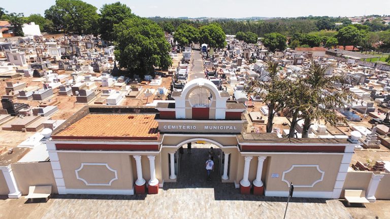 De quinta até domingo, Cemitério de Adamantina funciona das 7h às 17h