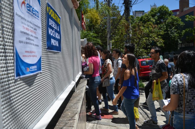 Prazo para solicitar reaplicação do Enem 2023 começa nesta segunda