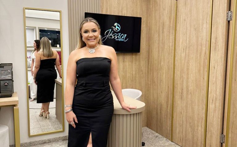 Jessi Semijoias inaugura novo showroom em Adamantina