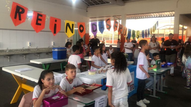 Escolas de ensino fundamental de Adamantina promovem Feira de Empreendedorismo