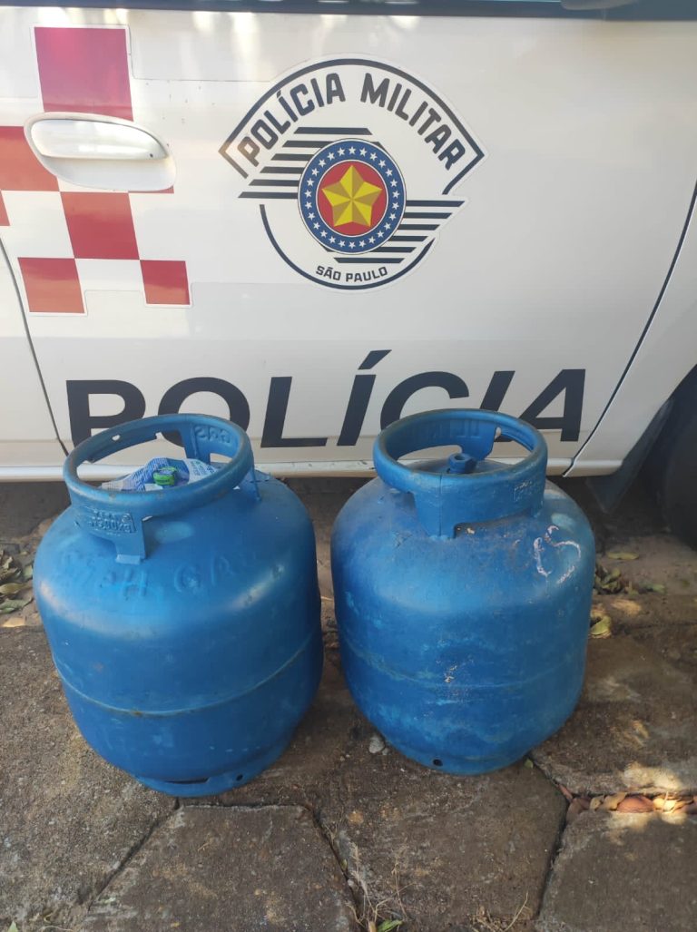 PM recupera botijões de gás furtados de residência em Flora Rica