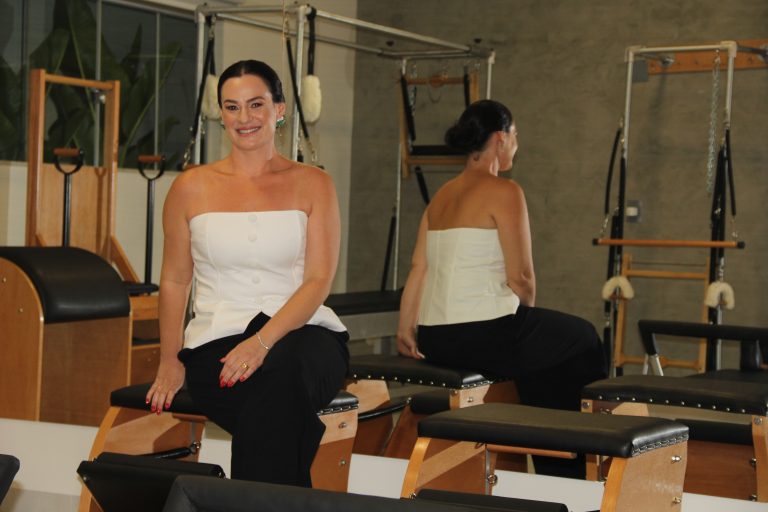 Fisioterapeuta Maria Clara inaugura estúdio de Pilates Clássico em Adamantina