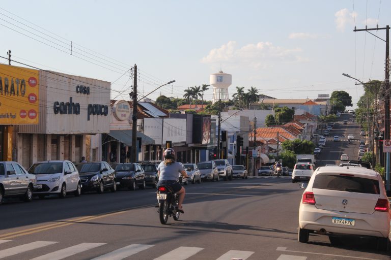 Comércio de Adamantina não funciona na segunda e terça de Carnaval