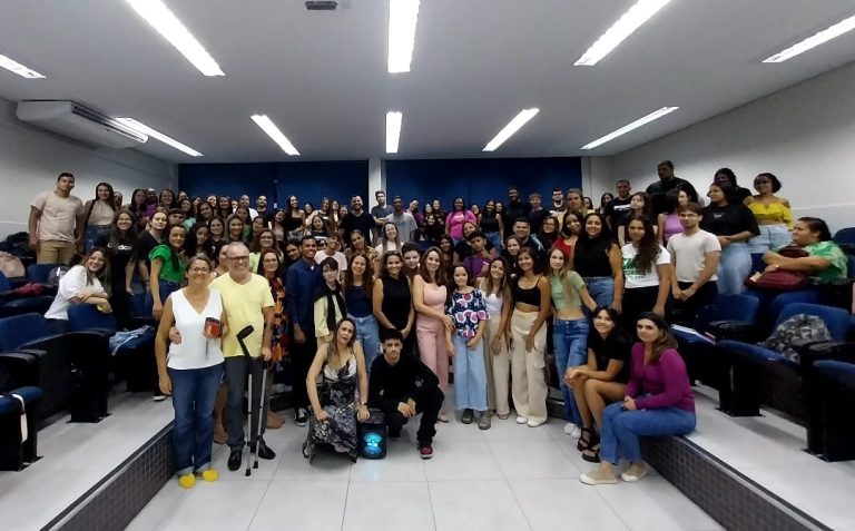 Enfermagem faz recepção a ingressantes e veteranos para o ano letivo de 2024