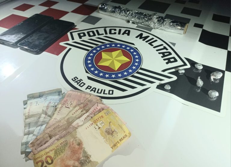 Jovem de 24 anos é presa por tráfico de drogas em Adamantina