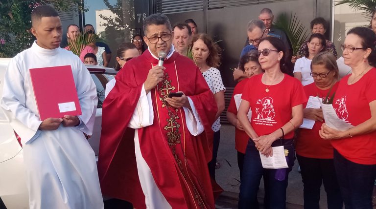 Paróquia São Francisco de Assis também divulga programação da Semana Santa