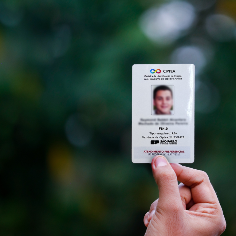 Adamantina soma 20 emissões gratuitas de Carteiras de Identificação da Pessoa Autista