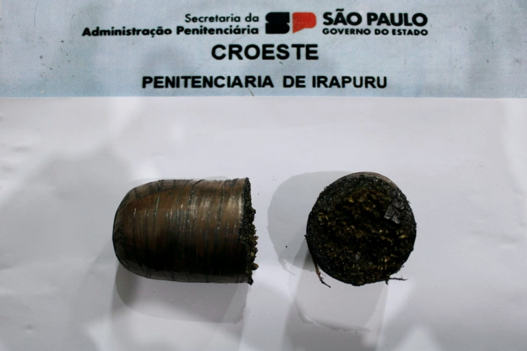 Esposa de detento é presa em flagrante com maconha na Penitenciária de Irapuru