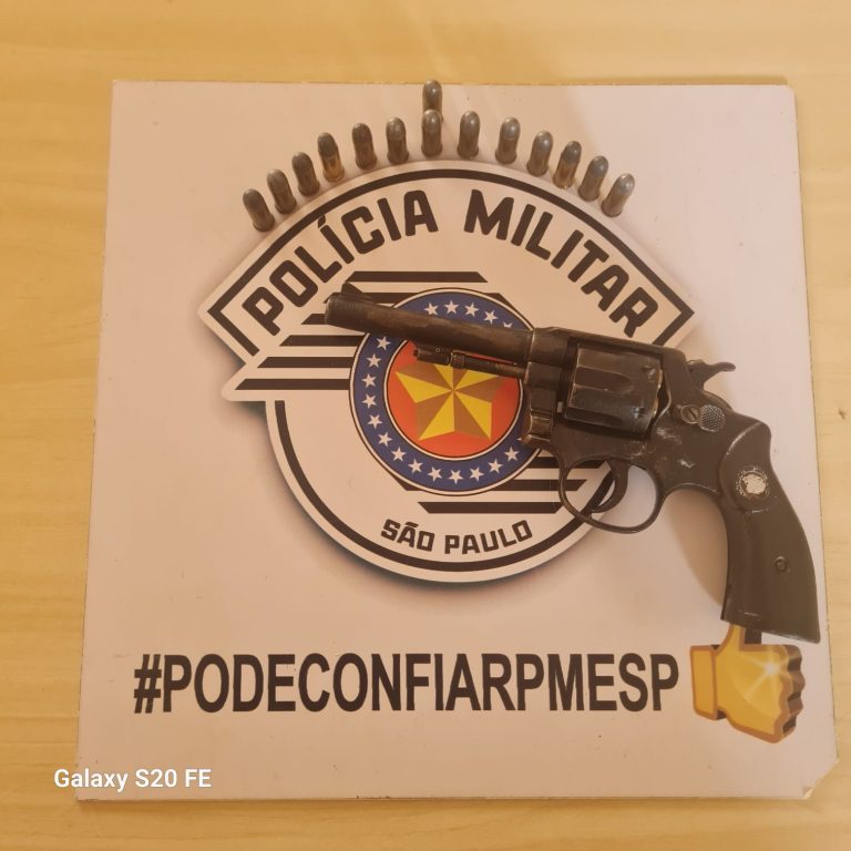 PM prende homem por porte de arma de fogo, em Sagres