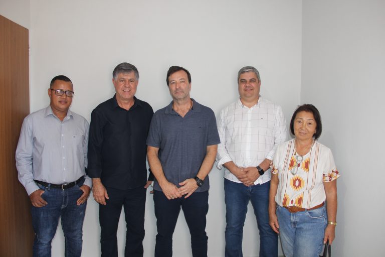 A pedido de Cardim, secretário estadual da Habitação destina 120 casas populares para Adamantina