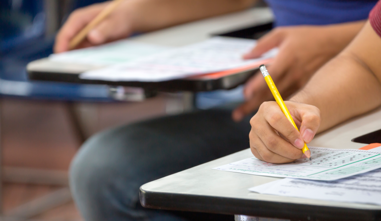 Educação de SP cria Olimpíada Estadual de Redação e vai premiar estudantes ‘escritores’
