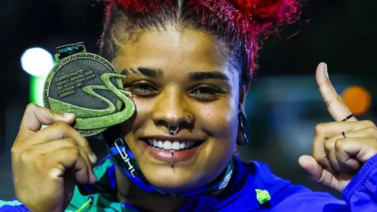 Atleta adamantinense que estará nas Olimpíadas de Paris desabafa ao receber uniformes masculinos para competir