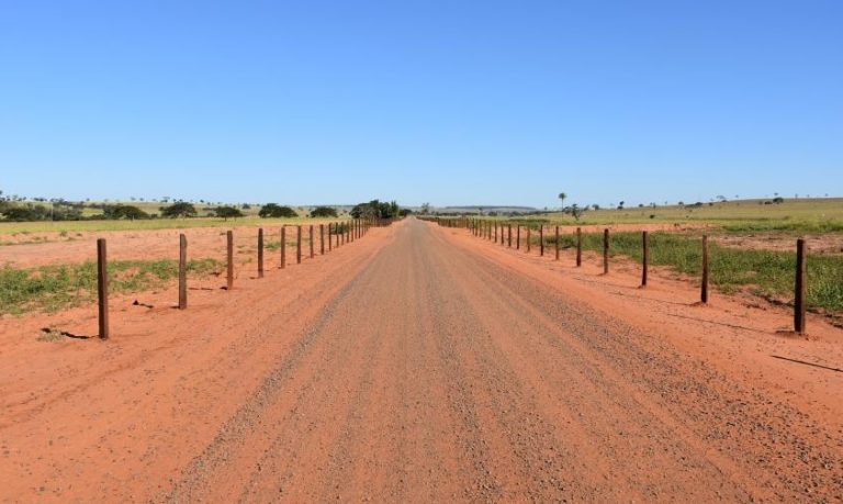 ‘Melhor Caminho’ vai beneficiar 6,2 km de estradas rurais