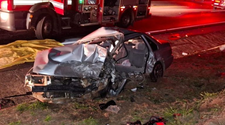 Quatro pessoas morrem em acidente na SP-294