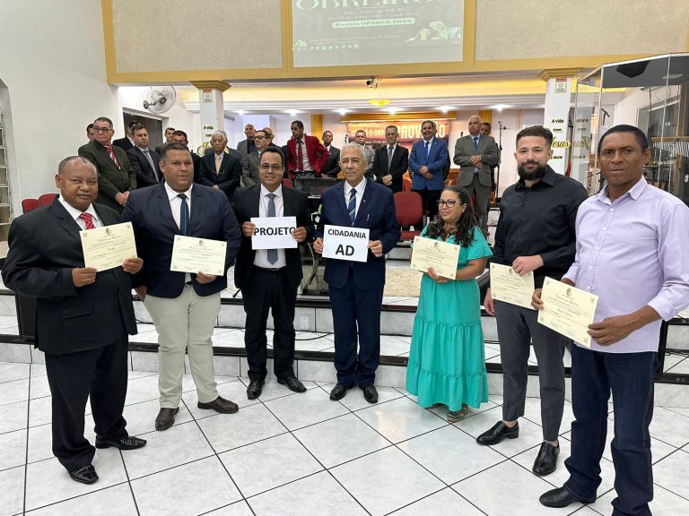 Assembleia de Deus Ministério do Belém homenageia representantes eleitos em cidades da região