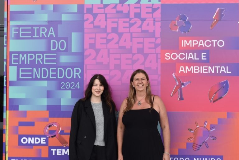 Equipe da Secretaria de Desenvolvimento Econômico de Adamantina visita Feira do Empreendedor