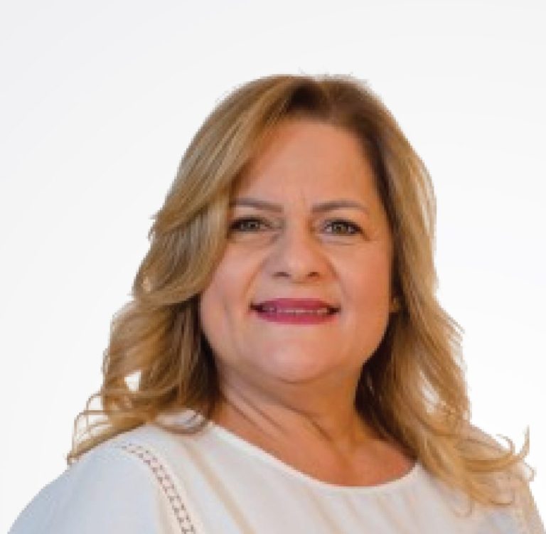 Sonia Gabau (PSD) é reeleita prefeita de Salmourão