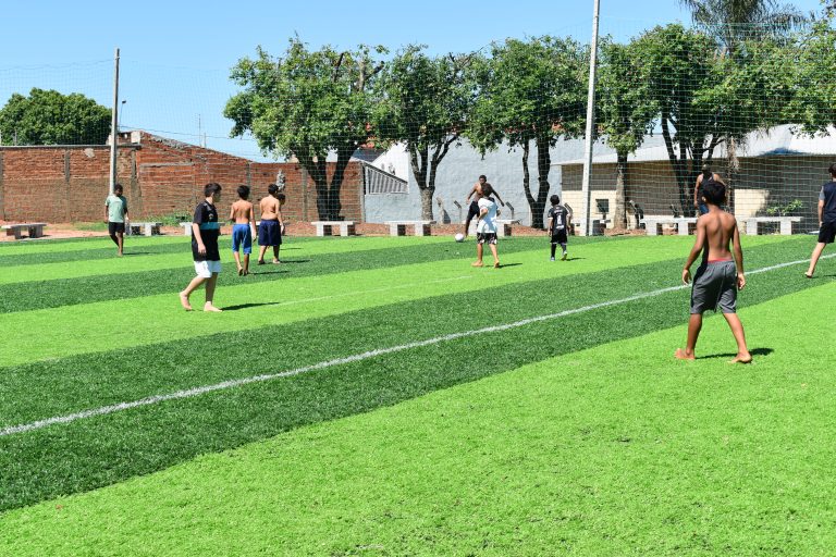 Arena de grama sintética é inaugurada no Jardim Bela Vista