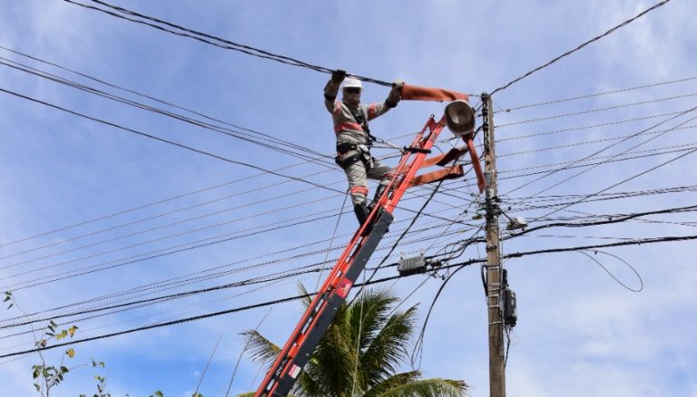 Energisa recebe currículos para eletricista em Osvaldo Cruz até dia 8