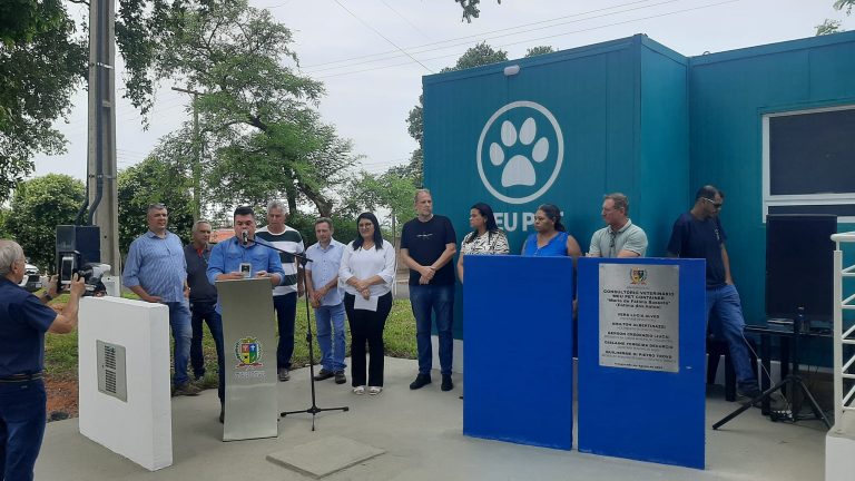 Osvaldo Cruz inaugura consultório veterinário de atendimento gratuito