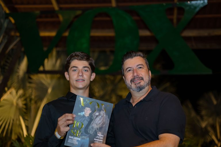 Confira a galeria de fotos do lançamento da 17ª edição da Revista VOX