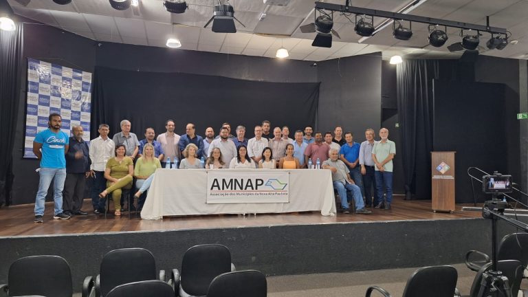 Prefeita de Osvaldo Cruz é eleita presidente da Amnap