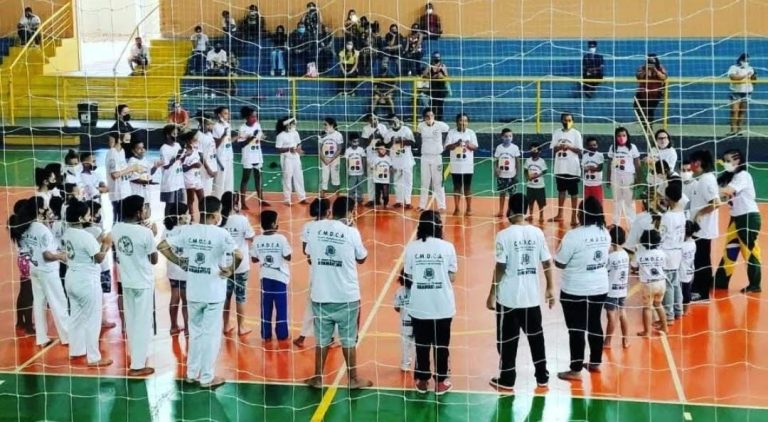 Descontinuidade de projeto deixa cerca de 100 crianças e adolescentes sem aulas de capoeira