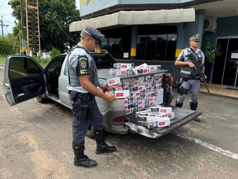 Motorista é preso com carga de cigarros contrabandeados avaliada em quase R$ 38 mil, em Parapuã