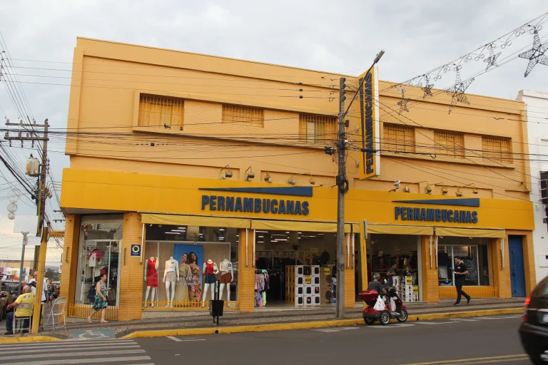 Em ‘Mega Feirão’, Pernambucanas oferece descontos de até 70%, em Adamantina