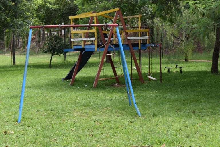Após atos de vandalismo, Prefeitura vai remover brinquedos e academia ao ar livre do Jardim Adamantina