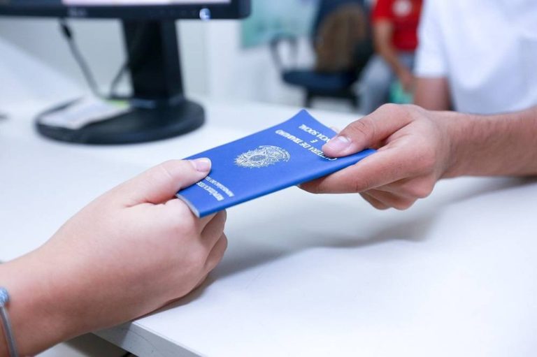 PAT de Adamantina divulga novas oportunidades de emprego