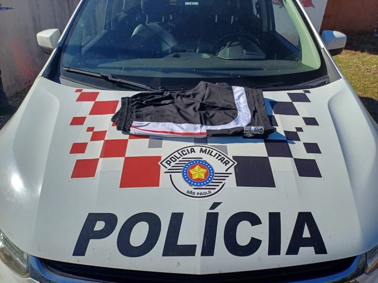 Homem é preso após furtar bermuda de loja, em Osvaldo Cruz
