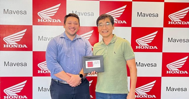 Mavesa é homenageada em comemoração aos 30 milhões de motos produzidas pela Honda no país