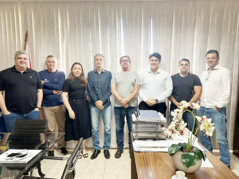 Lar Cristão firma parceria com Associação dos Engenheiros e FAI para projeto de reforma