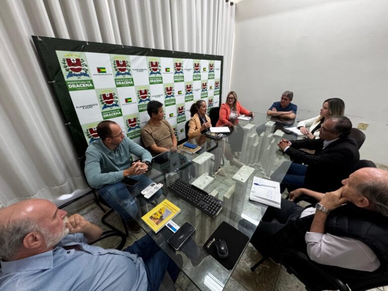 Prefeita de Dracena se reúne com Rumo Logística para tratar da reativação do ramal ferroviário Bauru-Panorama