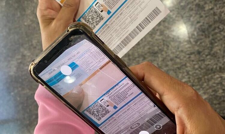 Fim do mês: Clientes que escolhem pagar a fatura pelo PIX podem concorrer a 3 anos de conta de luz grátis